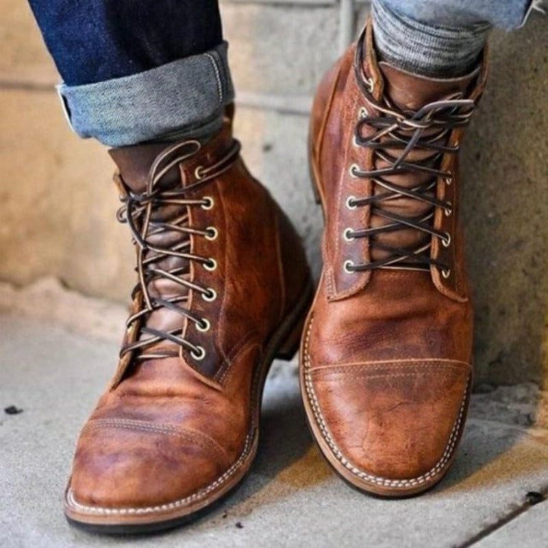 Herren Schnürboots aus Leder mit Seitennähten