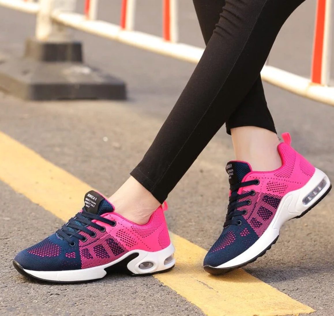 Damen Laufschuhe mit Schnürung und Netzgewebe - Blau-Rosa