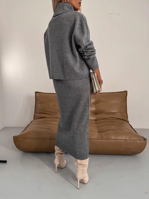 Damen Midikleid mit Rollkragen und Kurzen Ärmeln - View 2
