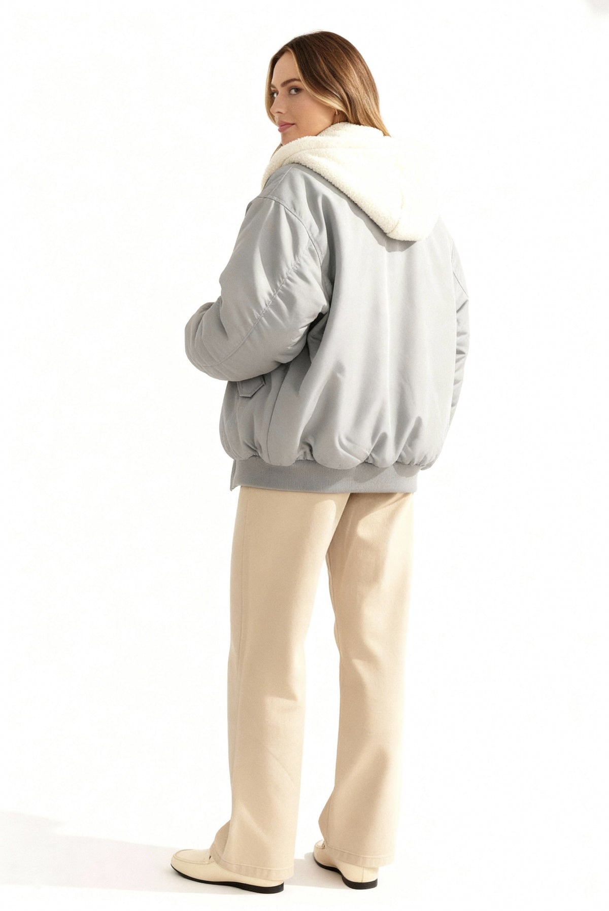 Damen Oversize Winterjacke mit Fleecefutter und Kapuze - View 4