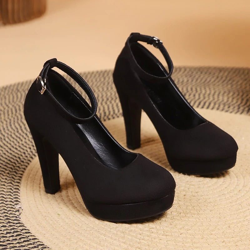 Damen Pumps mit Plateausohle und Knöchelriemen - View 10