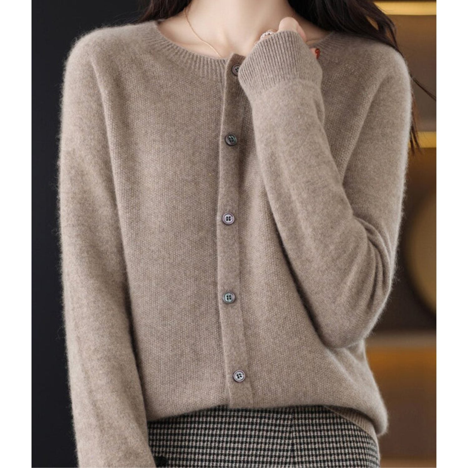 Damen Cardigan mit Knopfleiste und Rundhals - Braun