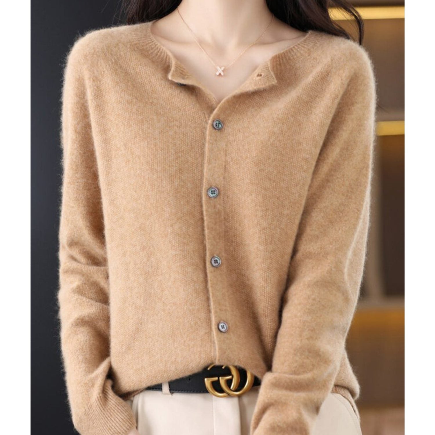 Damen Cardigan mit Knopfleiste und Rundhals - Helles Braun