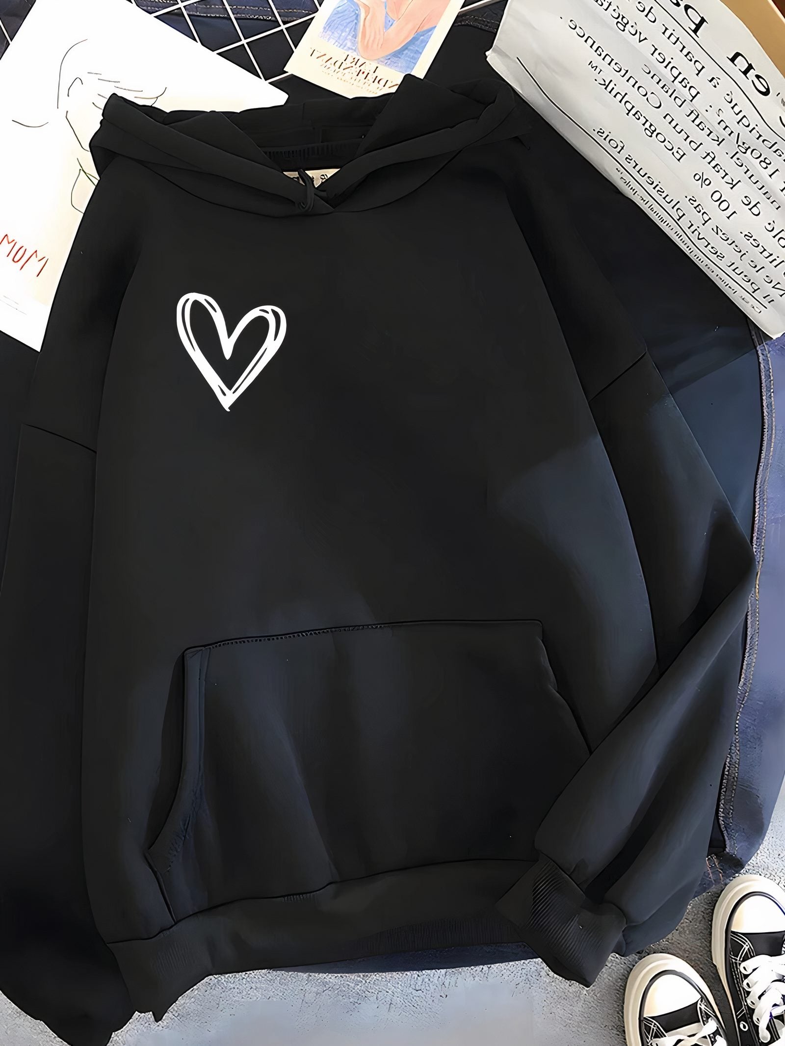 Damen Kapuzenpullover mit Herzdruck - Schwarz