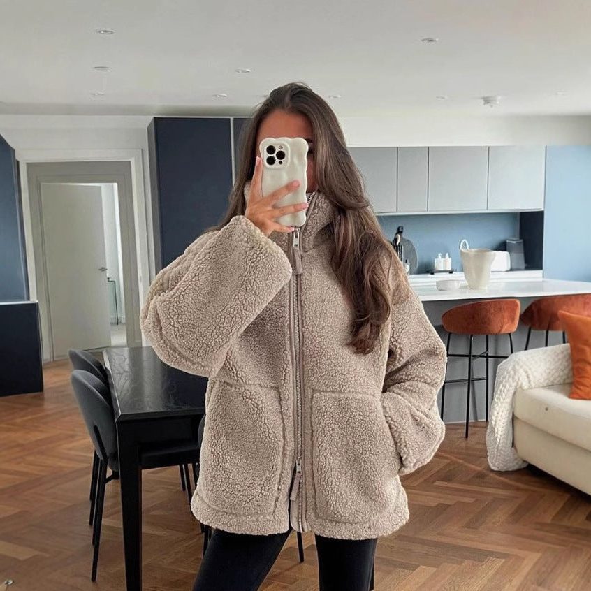 Damen Oversized Fleecejacke mit Stehkragen und Reissverschluss - Kaffee