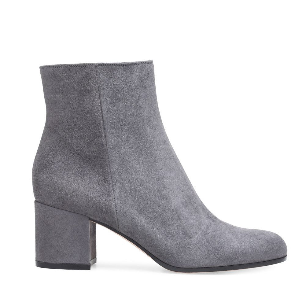 Damen Blockabsatz Stiefeletten mit Rundzehenpartie - Helle graue Velours