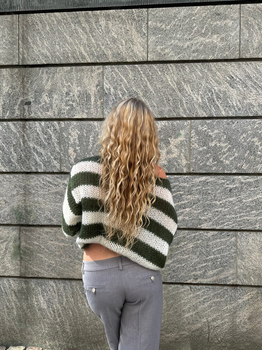 Damen Oversize Gestreifter Strickpullover mit Rundhals - View 12
