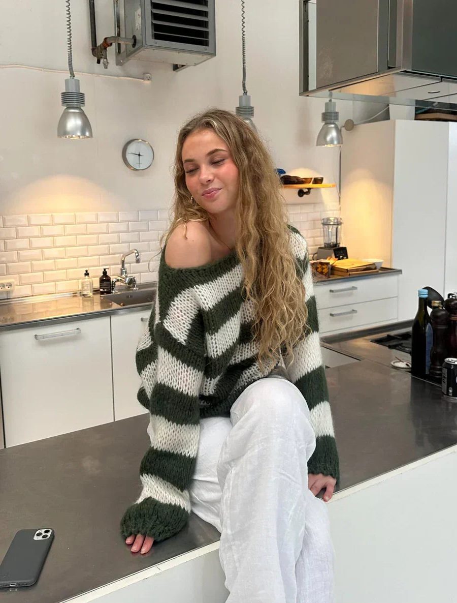 Damen Oversize Gestreifter Strickpullover mit Rundhals - View 13
