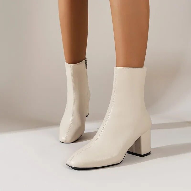 Damen Stiefeletten mit Spitzer Zehenpartie und Blockabsatz - Beige