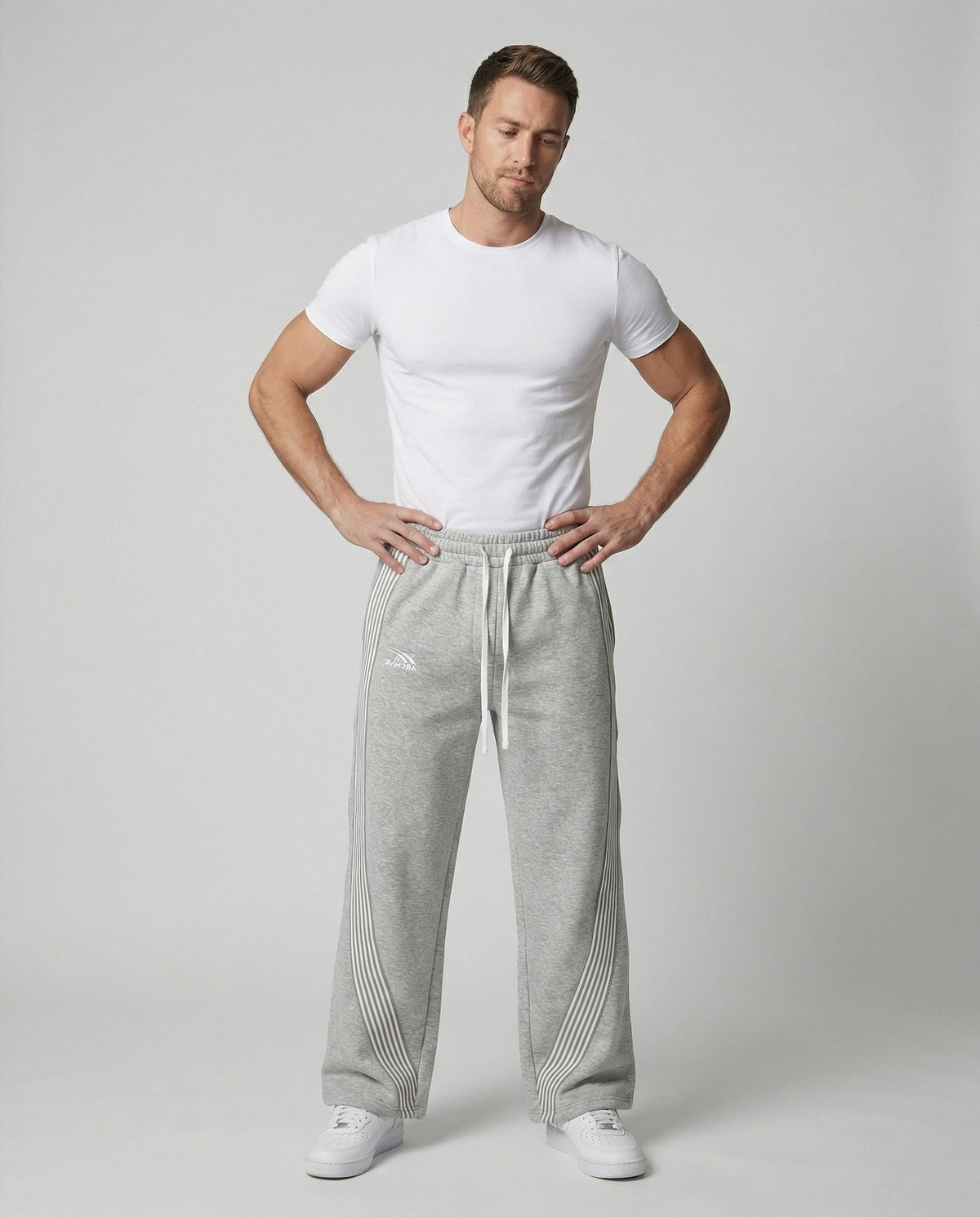 Herren Jogginghose mit Streifen
