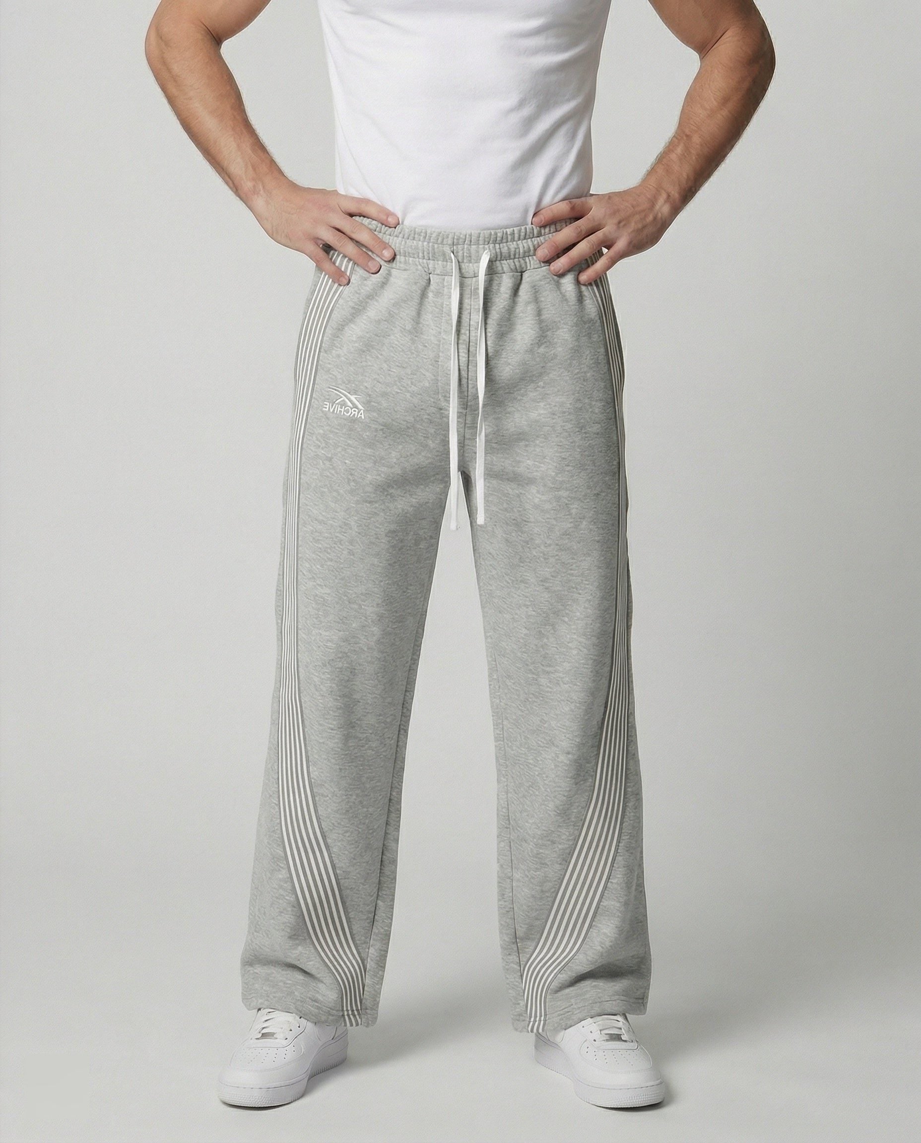 Herren Jogginghose mit Streifen - View 2