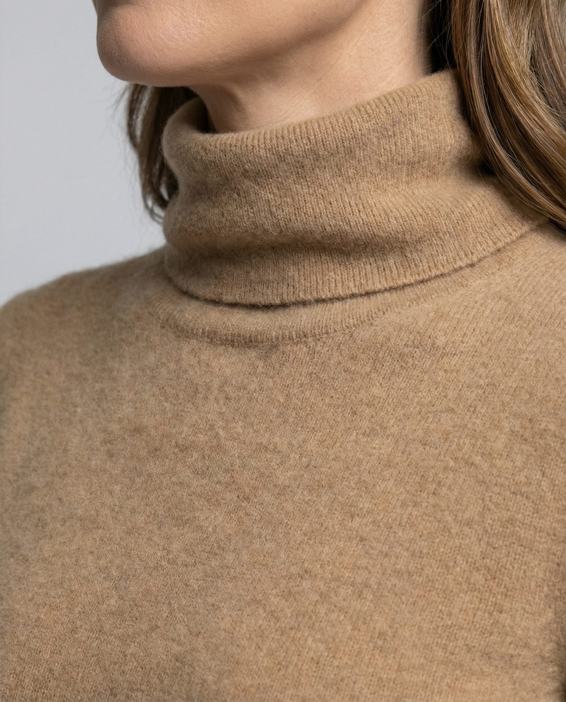 Damen Rollkragenpullover aus Rippstrick-Knit - View 5